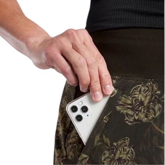 NWT ATHLETA Trekkie North Printed Shorts 26 - Picture 4 of 9